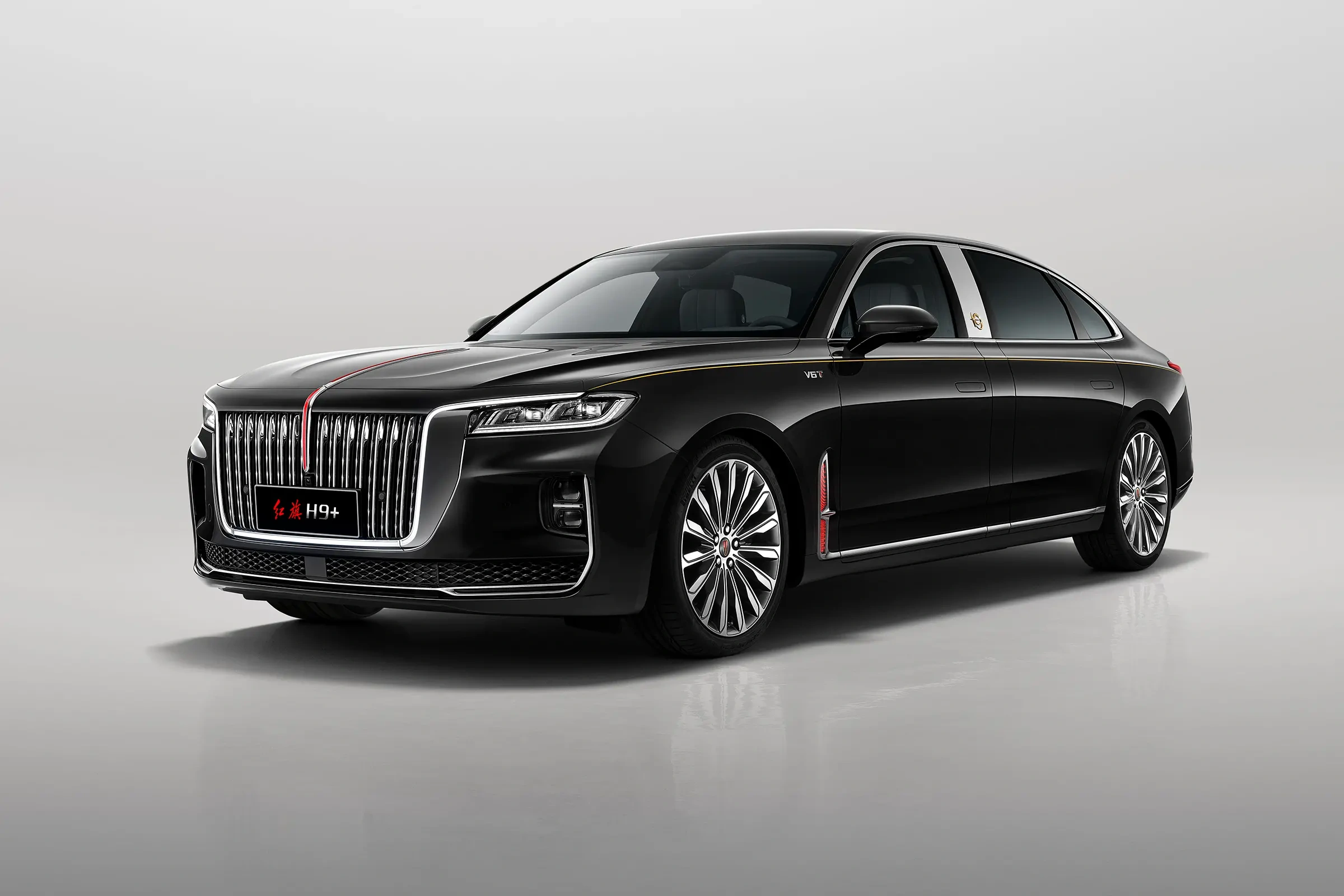 Hongqi H9 drivstoffbil gir sjåfører en utmerket kjøreopplevelse